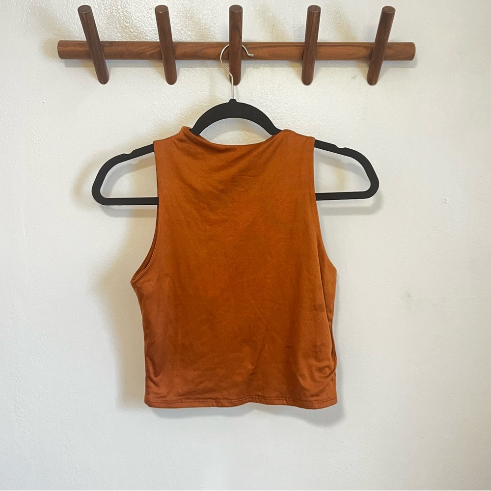 Sincerely Jules cropped brown high neckline tank